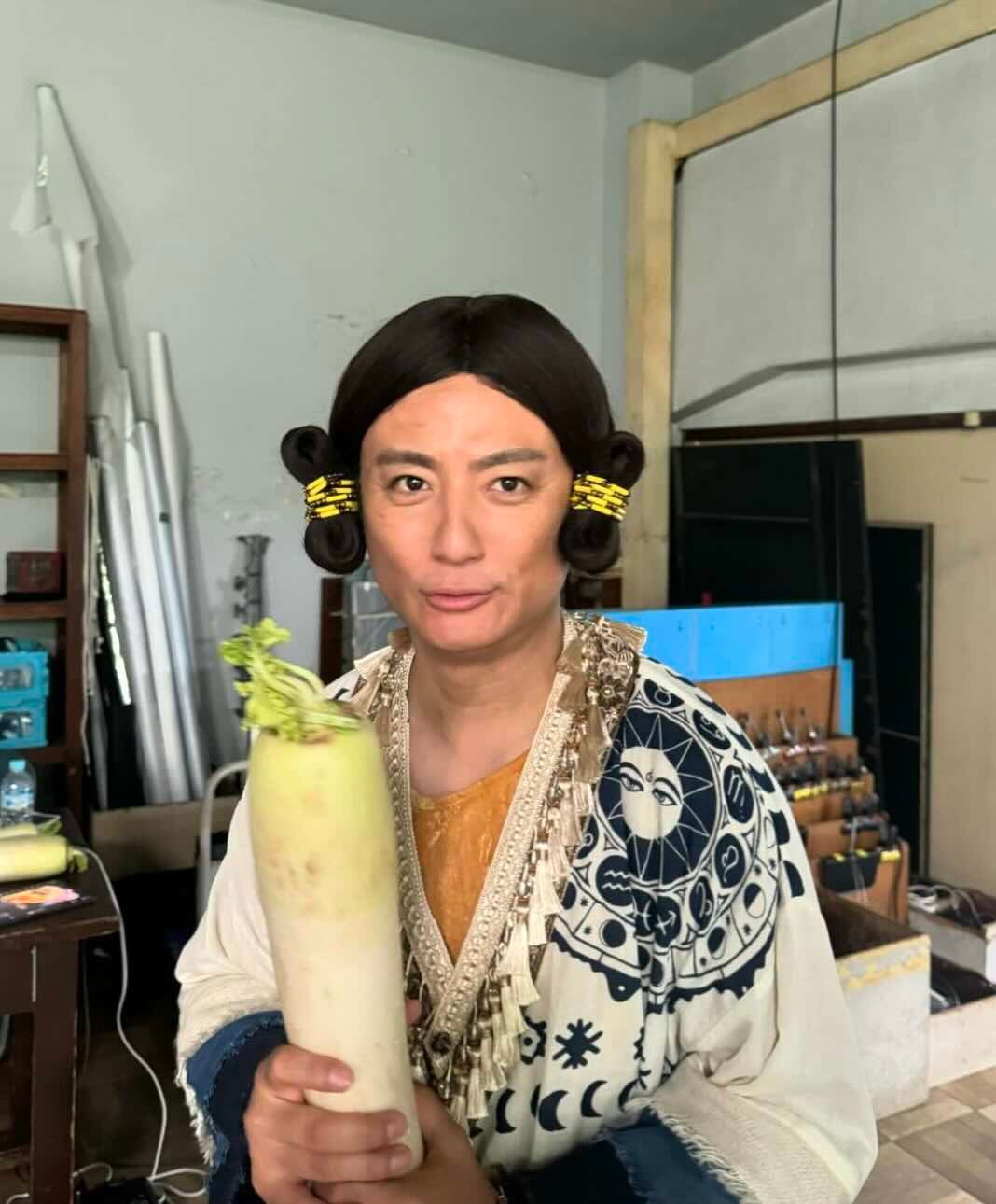 「卑弥呼がなぜ大根を？」あの俳優が邪馬台国にタイムスリップ