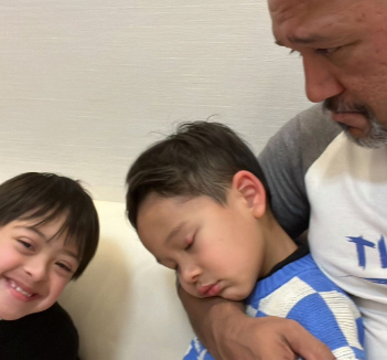 ラミちゃん次男が瞼切開の可能性も「霰粒腫ができて数ヶ月。  最近大きくなっている。」