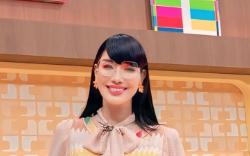 【話題】アンミカがNHK新番組『編成王 川島』に登場！レトロファッションで魅了「世界観が素敵すぎました」