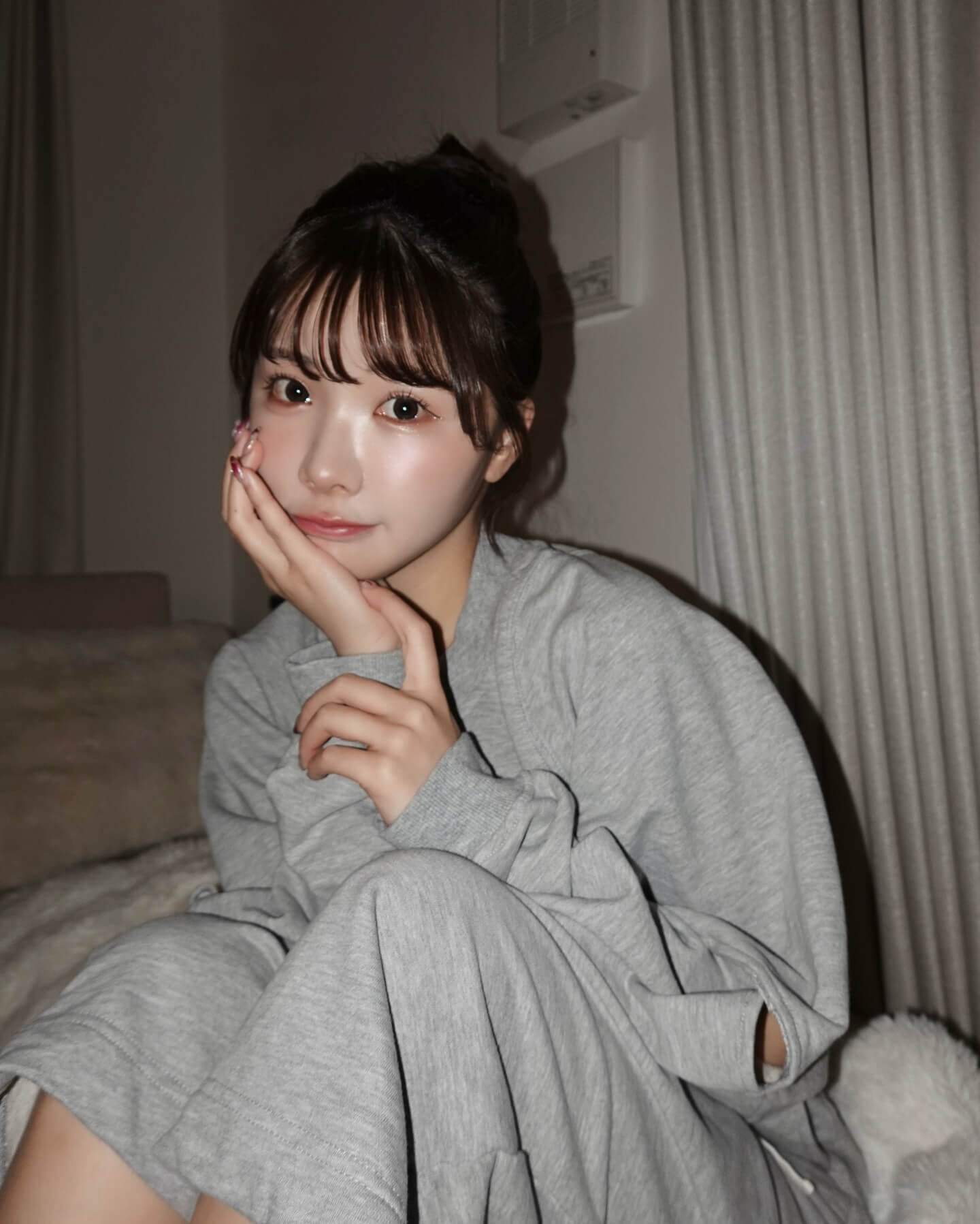 人気YouTuberのえみ姉、透明感あふれるショットを公開！その秘訣は！？