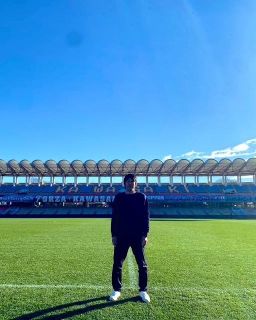 「最高の天気です」引退試合当日の中村憲剛がフィールドに降り立つ！晴れ渡る空のもと気合みなぎる