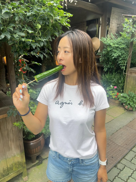 夏の長瀞に女神降臨⁉美女プロテニスプレイヤーが見せた弾ける美肌の開放感満載ショットにファン「ブラボー！」