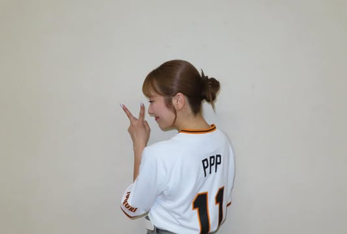 ももクロ・佐々木彩夏、ファーストピッチに登場！「成長してたってことで！」とお茶目に報告