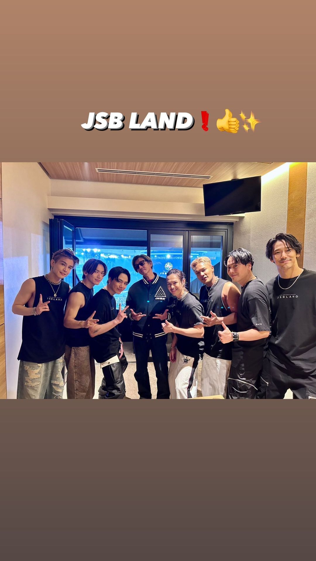 木村拓哉が三代目J SOUL BROTHERSのライブへ！メンバーとの豪華ショットを公開📸