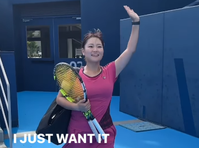 「いつかやってみたい入場シーン！」テニス美女子、”超絶みがきをかけた・超演出ムービー”を披露！驚愕の展開に