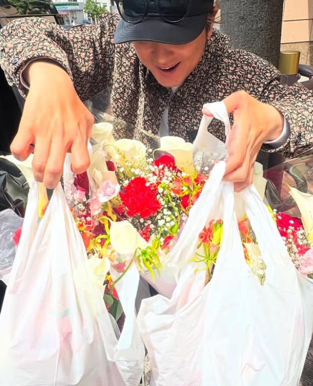 「照れくさいなー」上地雄輔の不器用な優しさに、胸が熱くなる母の日ストーリーに共感の嵐