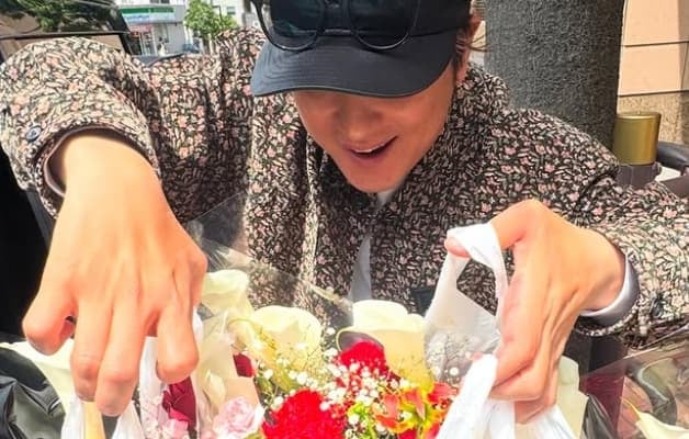 「照れくさいなー」上地雄輔の不器用な優しさに、胸が熱くなる母の日ストーリーに共感の嵐