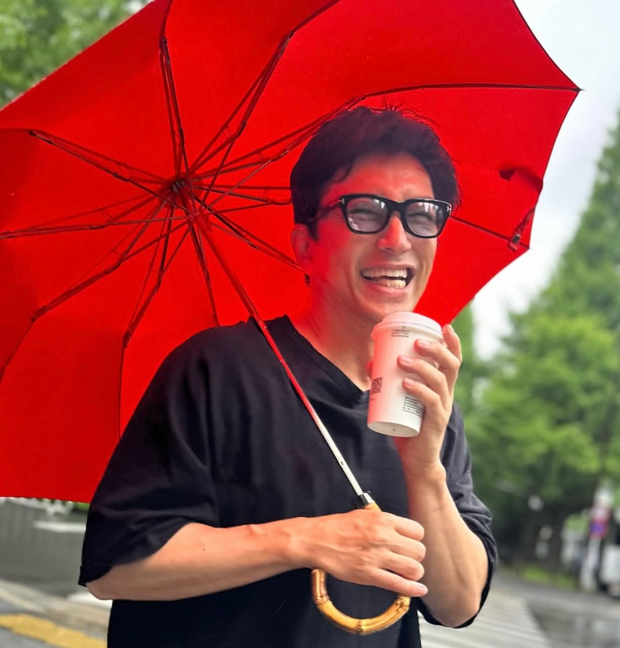 「こんな素敵な笑顔が見れるなんて」大沢たかお、無邪気な笑顔ショットに大反響！