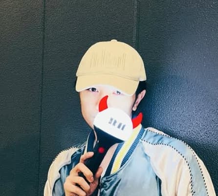 「ペンラを持った姿もかわいい！」中島健人、あの大人気韓国アイドルのライブに参戦したことを報告！