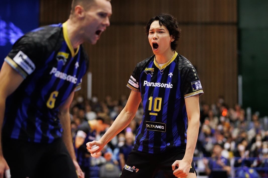🏐山内晶大、チームの連勝を報告✨多くのコメントが続々💬
