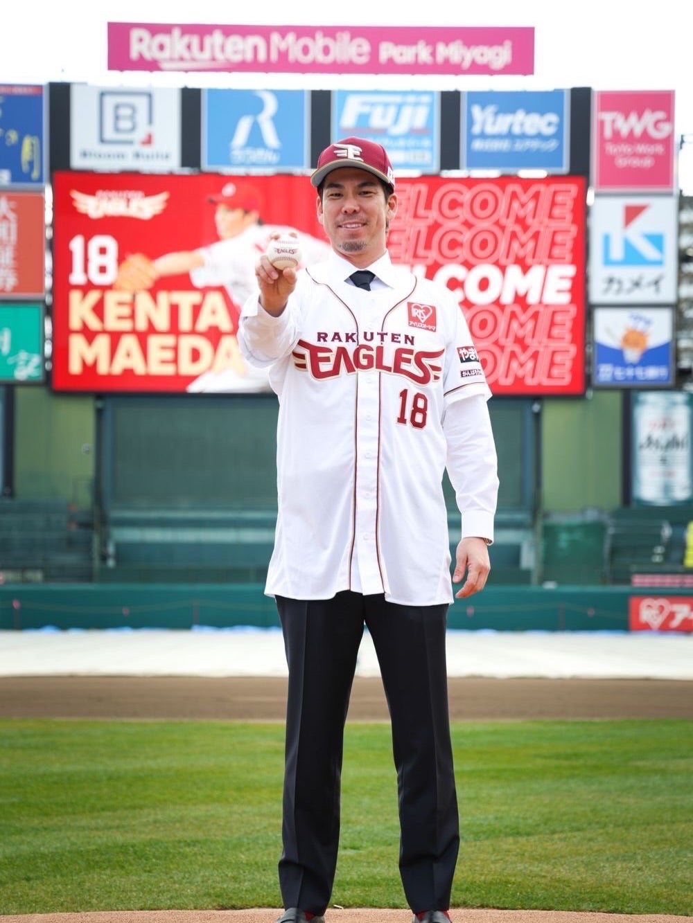 背番号は18 に！前田健太が楽天イーグルスでの活躍を誓う