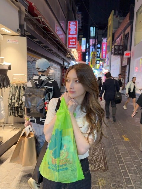 後藤真希が魅せる韓国の夜、ネオンに包まれた街でコスメ愛が弾けるトキメキ旅