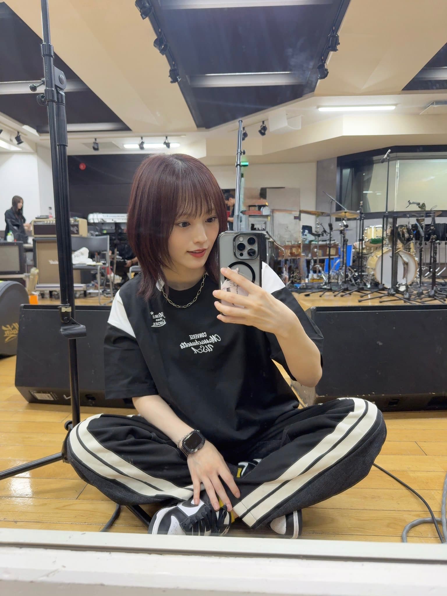 山本彩が「Matsuri」ステージ登場予告　自然体ショットに高まる期待感