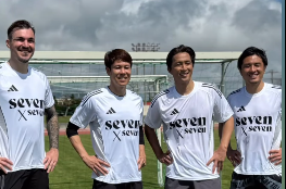 那須大亮、石垣島の子供たちとサッカー交流！「元気全開で素晴らしい時間」