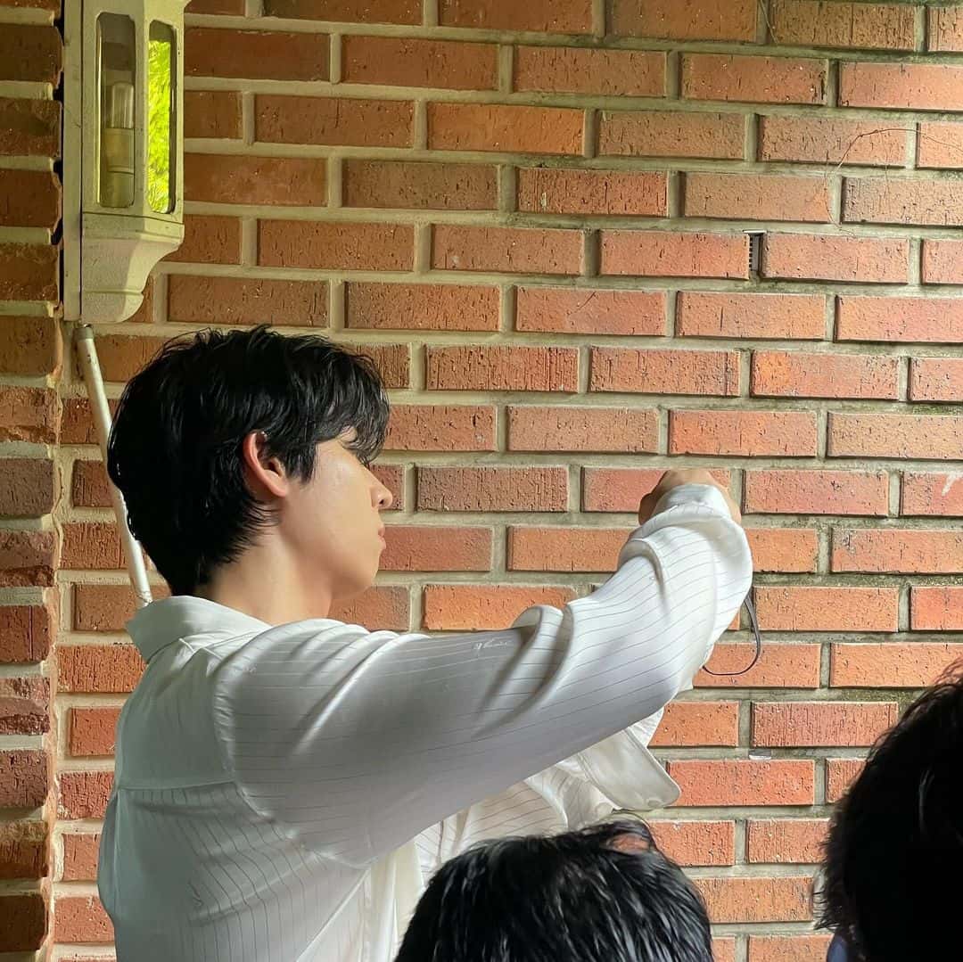 日本でも大人気！韓国俳優が最新ショット公開「何をしててもかっこいい」