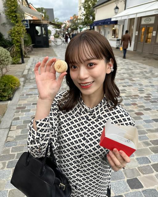 上田綺世の妻・由布菜月の花柄セットアップ姿が可愛すぎると話題に