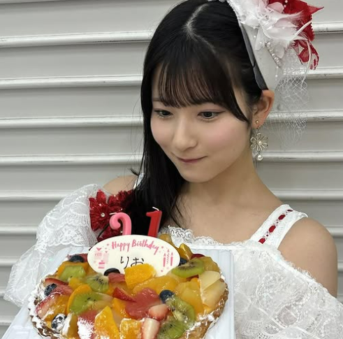 大人気アイドルが21歳の誕生日を報告 圧倒的ビジュアルにいいね殺到
