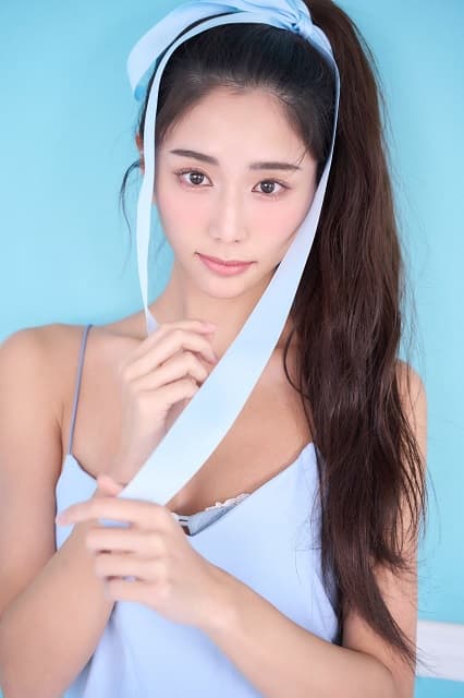 「これからもまだまだ頑張って行きます」モデル 斎藤恭代が芸能活動10周年！