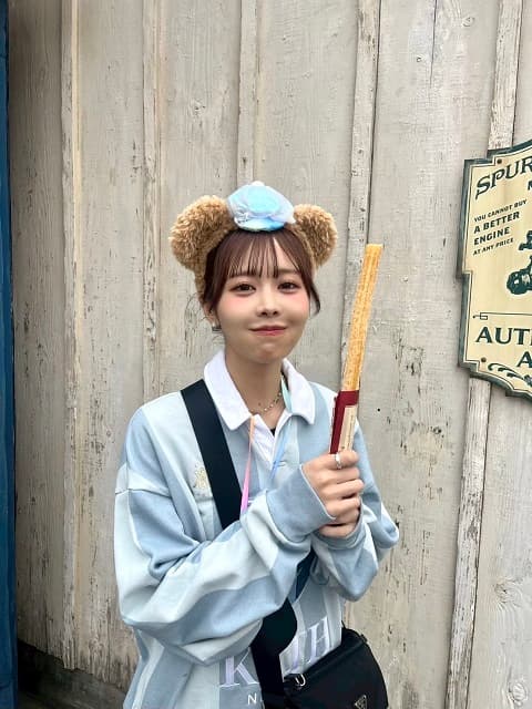 「全部可愛いわ」FRUITS ZIPPER 仲川瑠夏がディズニーを楽しむ姿にファン悶絶！