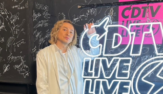 「甘く透き通る歌声に感動！」ISSA、『PROMISE』フル披露の余韻にファン酔いしれる