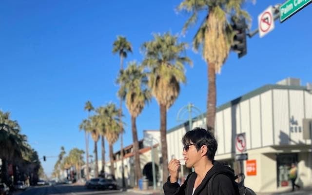 大沢たかお　寒空の元アイスを食べる！？