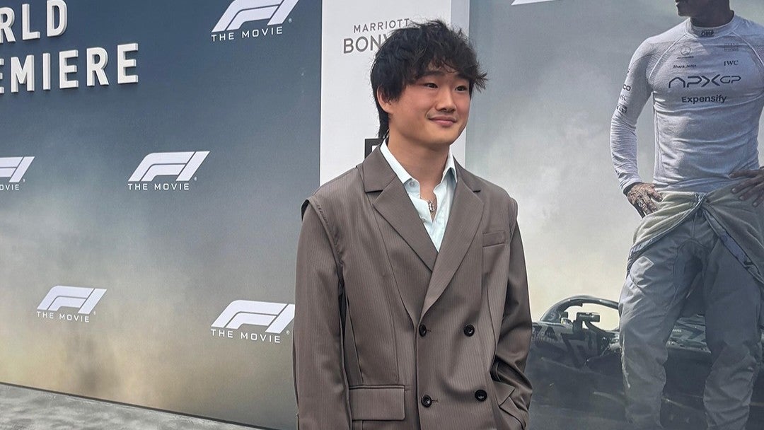 F1 角田裕毅、NYでの“F1映画”プレミアに登場！スーツ姿に世界中から称賛の嵐