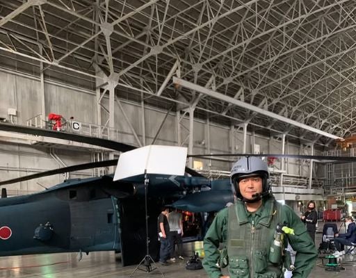 「ぐっさんかっこいい！」山口智充、『THE突破ファイル』ロケショット公開！自衛隊パイロット隊服姿にファン歓喜