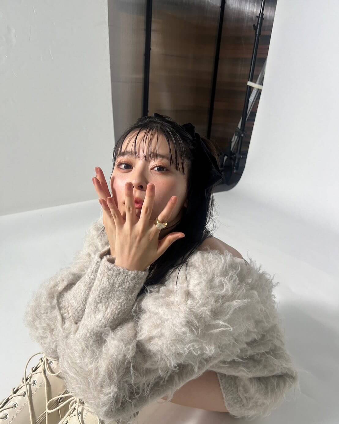 坂井仁香、自身プロデュースブランドの受注販売開始でファン「待ってました！」