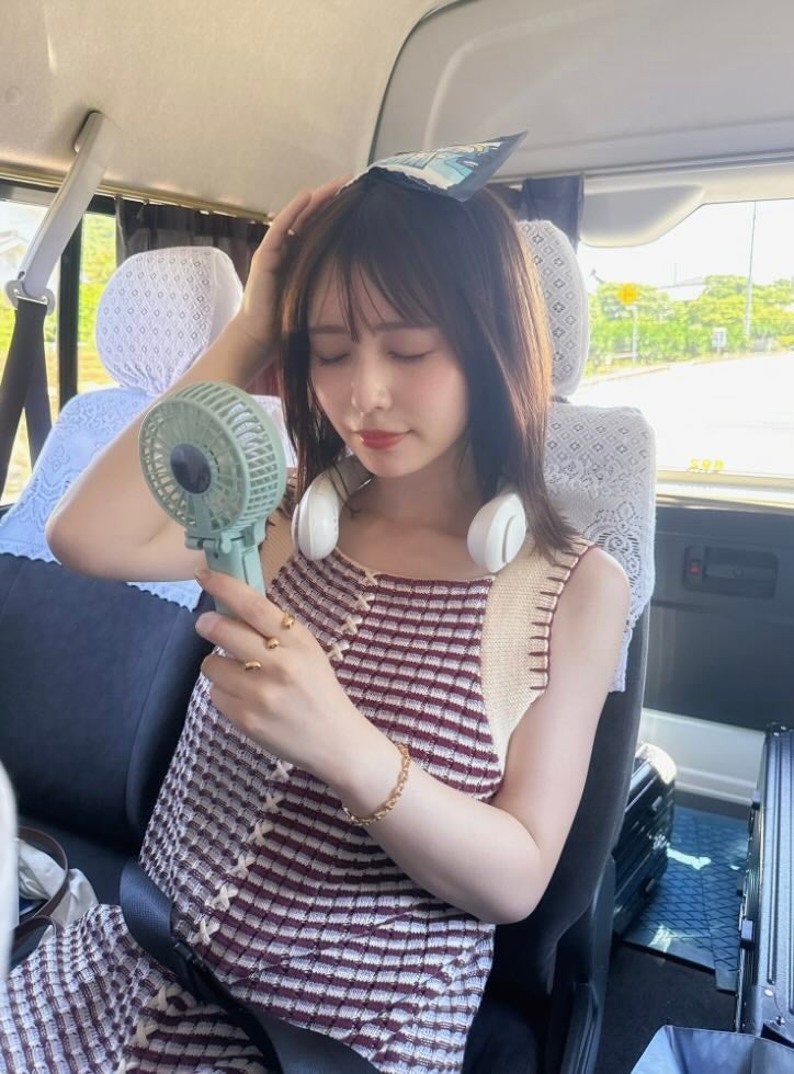 長濱ねる 熱中症対策完ペキ！ロケでお疲れのご様子