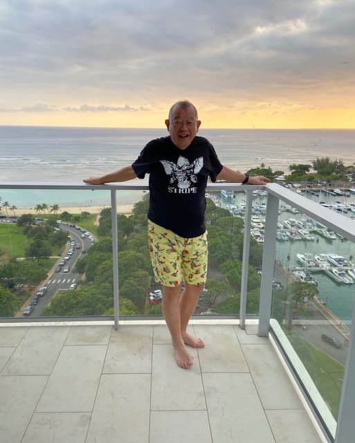 笑福亭鶴瓶、ハワイでの「渾身の一枚」を公開！