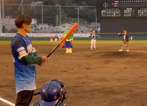 「ナイスヒットでした！」今江敏晃、徳島始球式で“快音”披露にファン喝采！