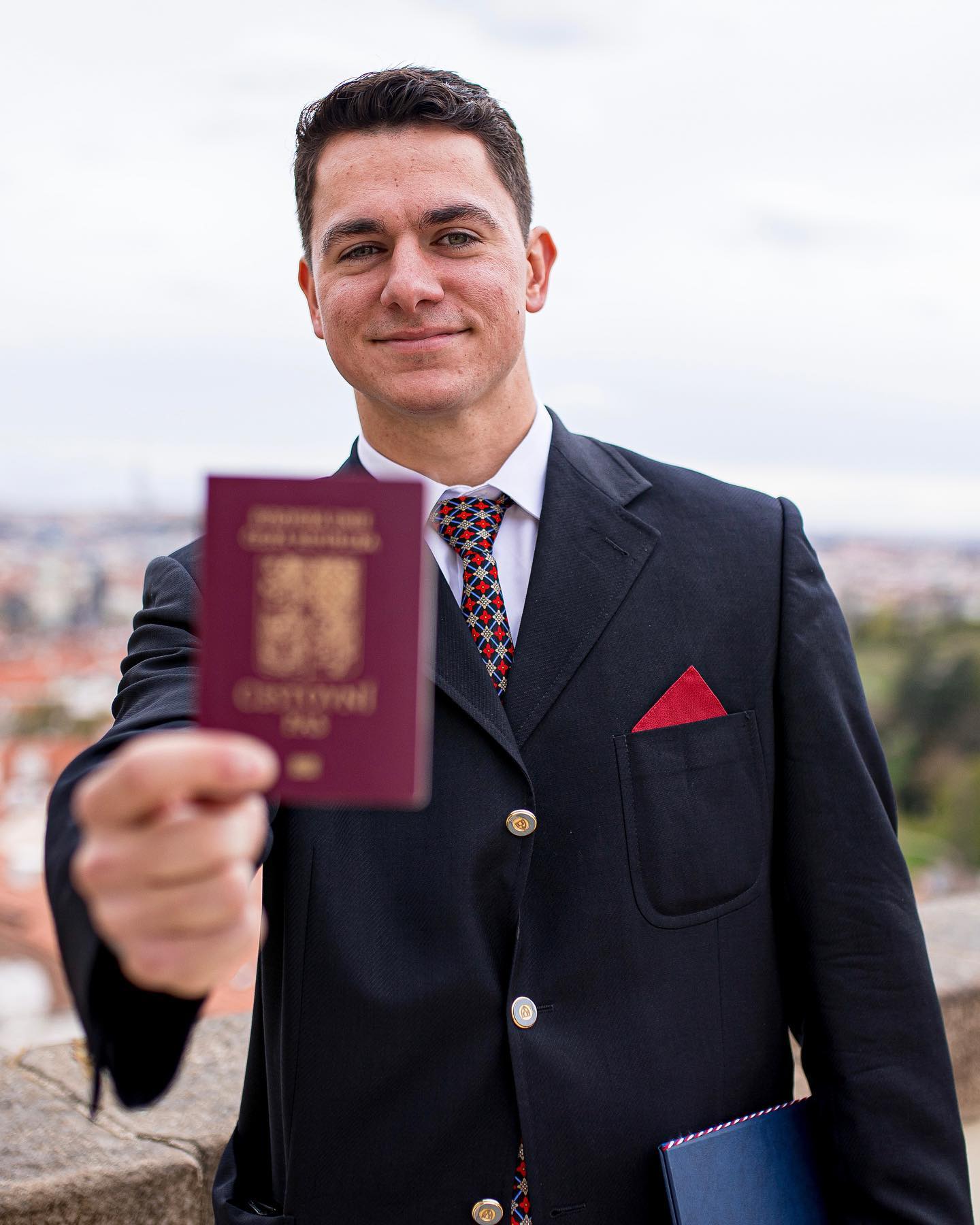 WBCでの温かい交流で話題となったチェコ代表・エスカラ選手⚾️ チェコ市民権を獲得🎉‼️