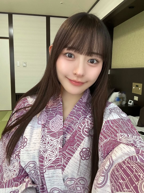 温泉旅行デート翌日の彼女感満載⁉高崎かなみ、可愛すぎる浴衣の「おはよう」ショットにファン悶絶！