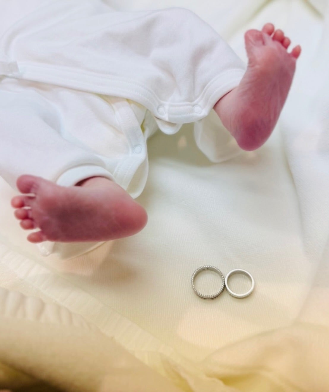 西田有志、古賀紗理那　第1子誕生を報告　家族で迎えた新たな一歩に祝福の声広がる