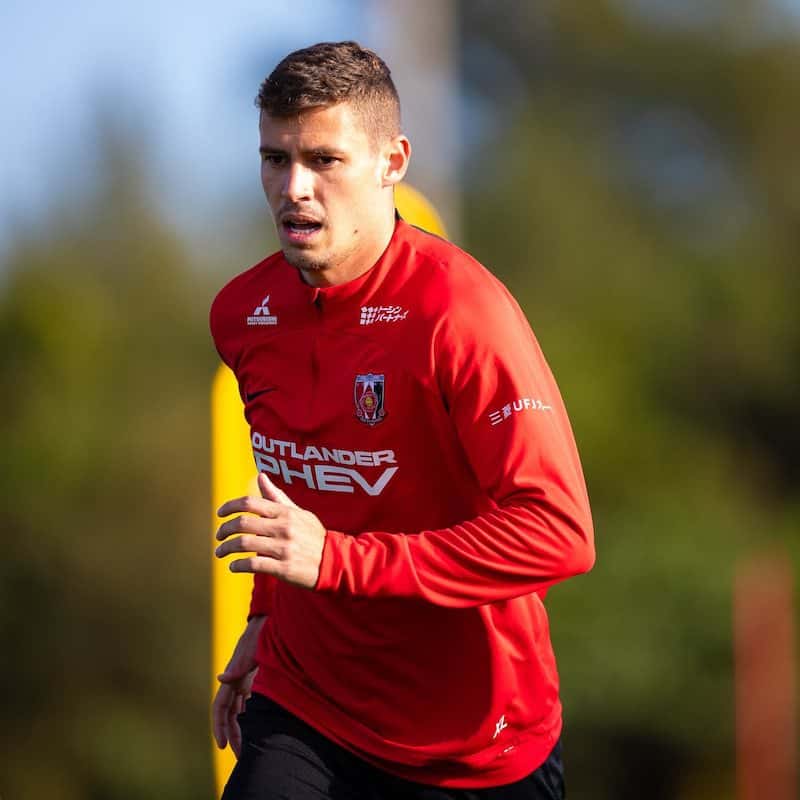 浦和・マテウス・サヴィオ ファンに向けて新年の挨拶