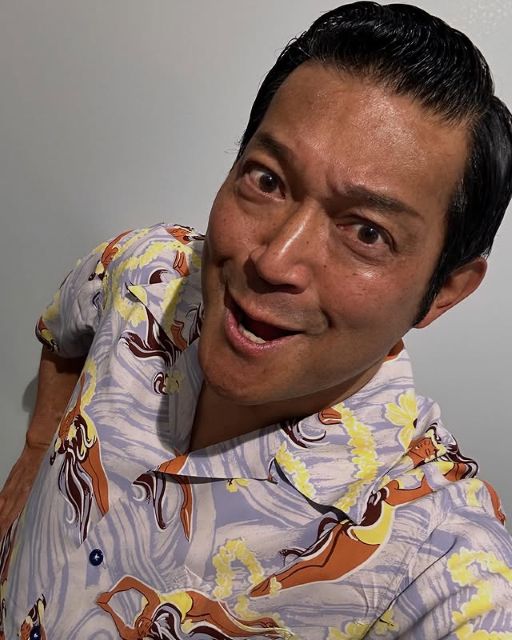 顔面の圧つよすぎw」山口智充、トレードマークのアロハでドアップ男前