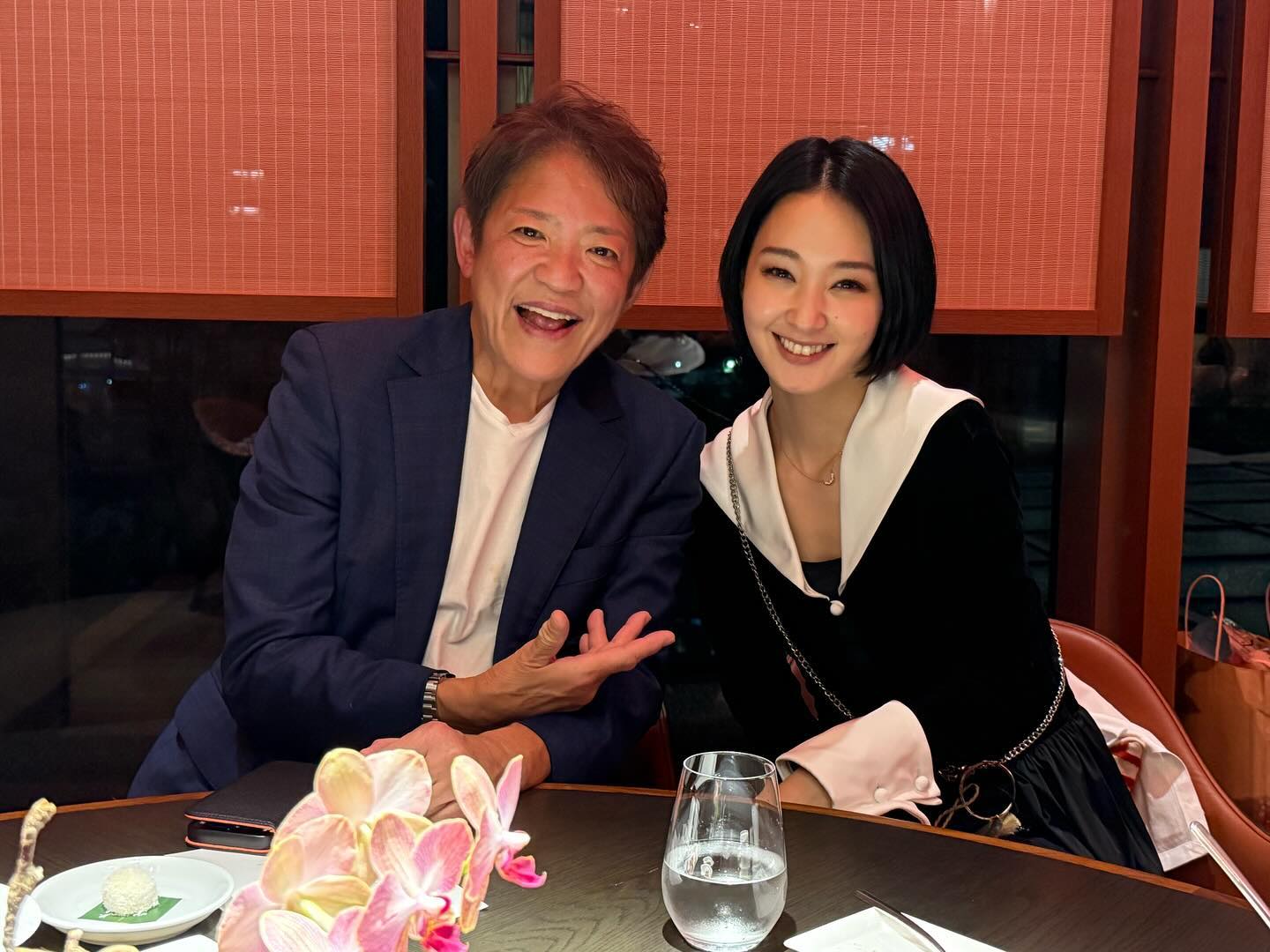 「極悪女王」ライオネス飛鳥役の剛力彩芽、本人との2ショットを披露「大好きを更新し続けている」