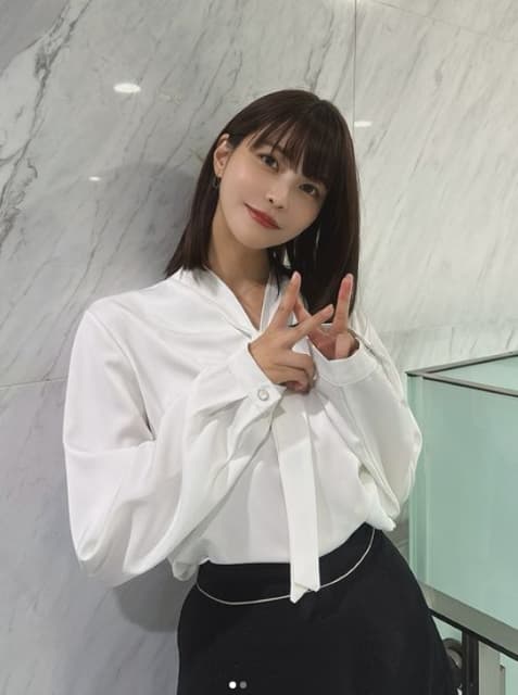 清楚感満載！グラドル 岸明日香 可愛すぎる写真を披露！