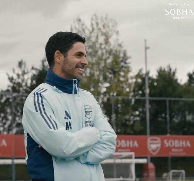 アーセナル CLパリ・サンジェルマン戦前日練習の様子を公開！