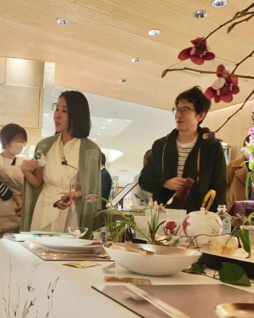 宮川一朗太、同級生のトークショーで急遽壇上も「楽しいひとときでしたー」と余裕の笑顔