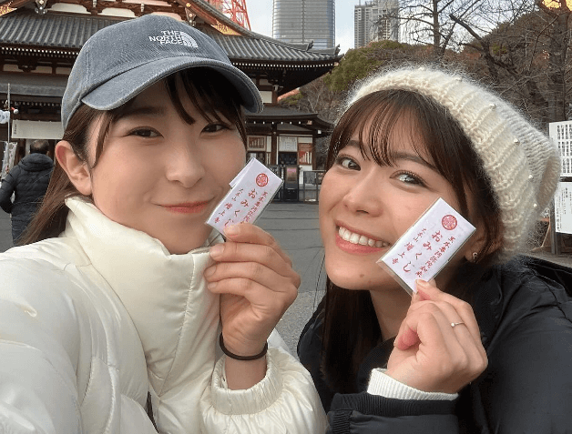 元AKBのゴルフ美女子、「可愛い妹みたい」と絶賛の女子プロゴルファーと念願叶える！距離感近い”デートショット”に反響続出