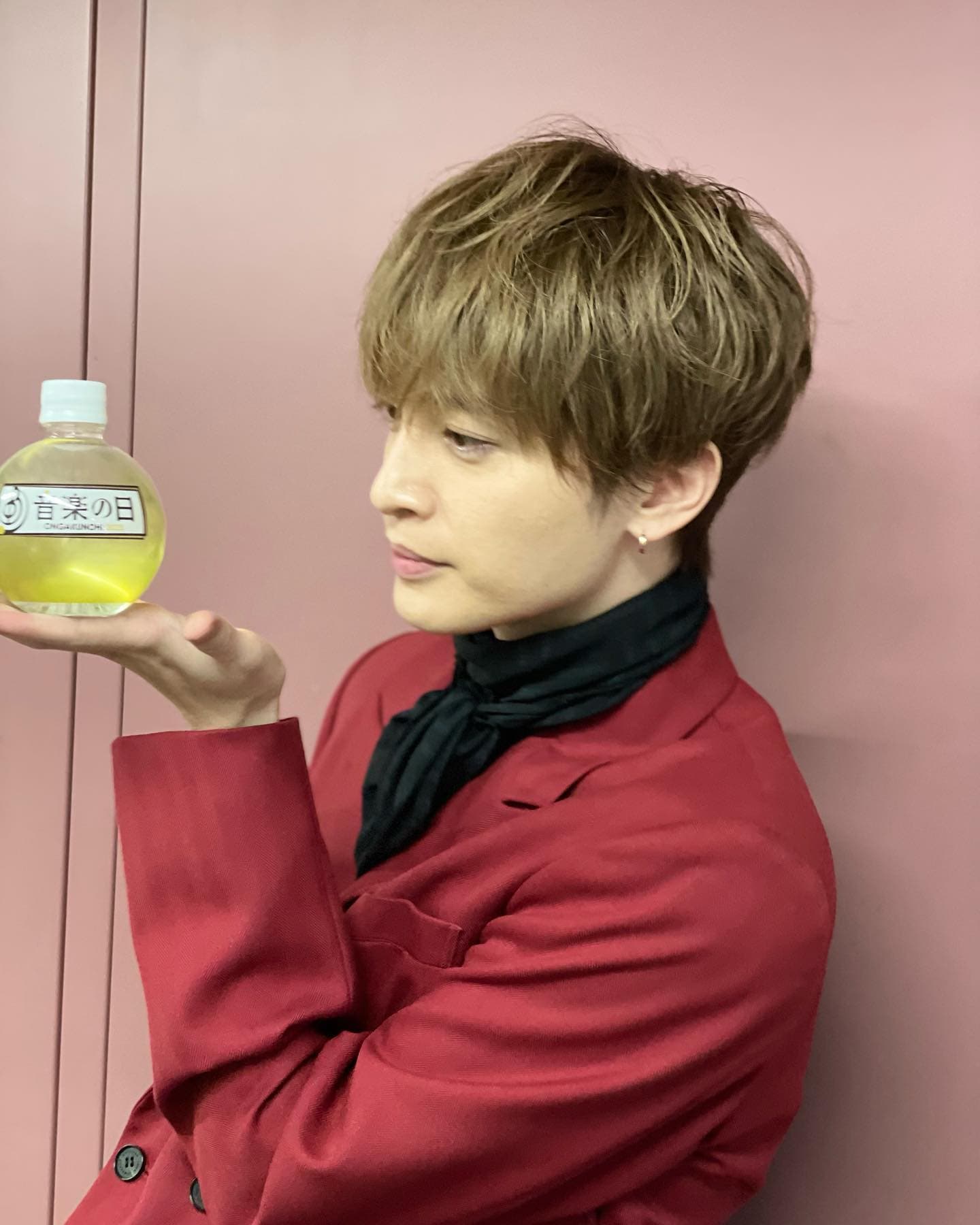 玉森裕太が最新ショットを公開📸💛「中居さんとのやりとり最高やった！！」