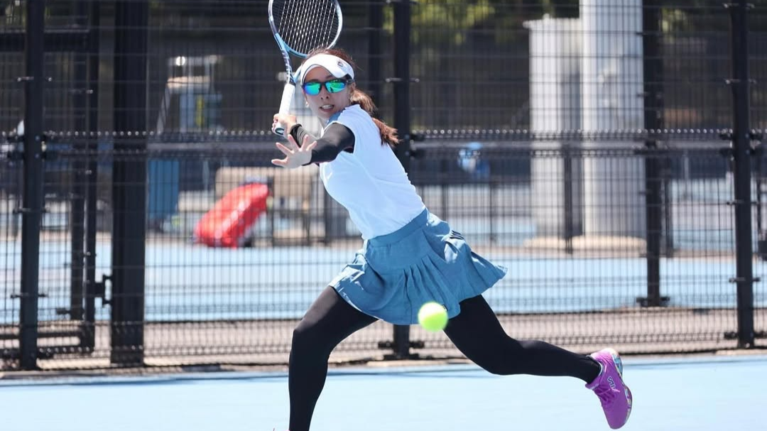 完全防備で挑む美人テニスプレーヤー・園田彩乃が太陽との一騎打ち！？