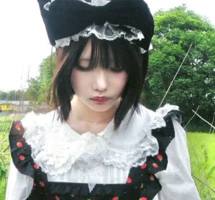 「ゴスロリ似合う」歌手・あのちゃんの最新ショットでファンがメロメロ！