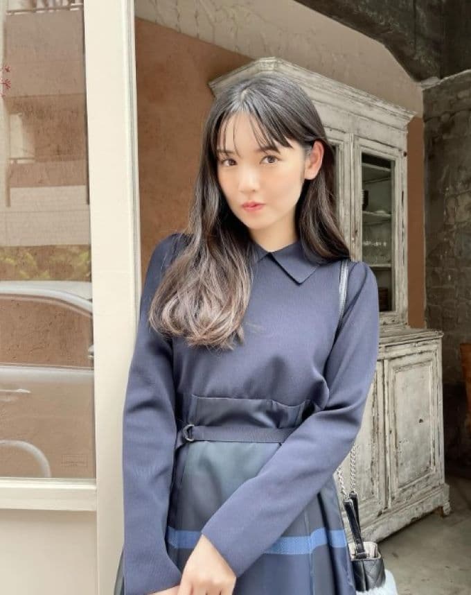 道重さゆみがニットドレス姿を披露「いつまでも可愛い」とファンをメロメロに