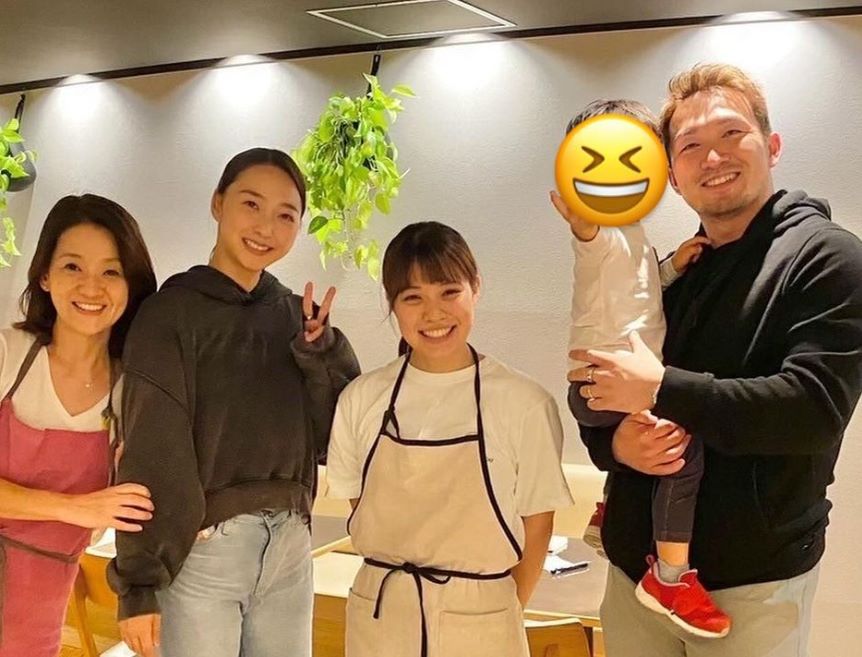 鈴木誠也が家族時間を満喫