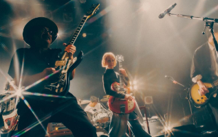 「あの日に戻れるなら…」木村カエラ、武道館ライブの記憶を振り返る