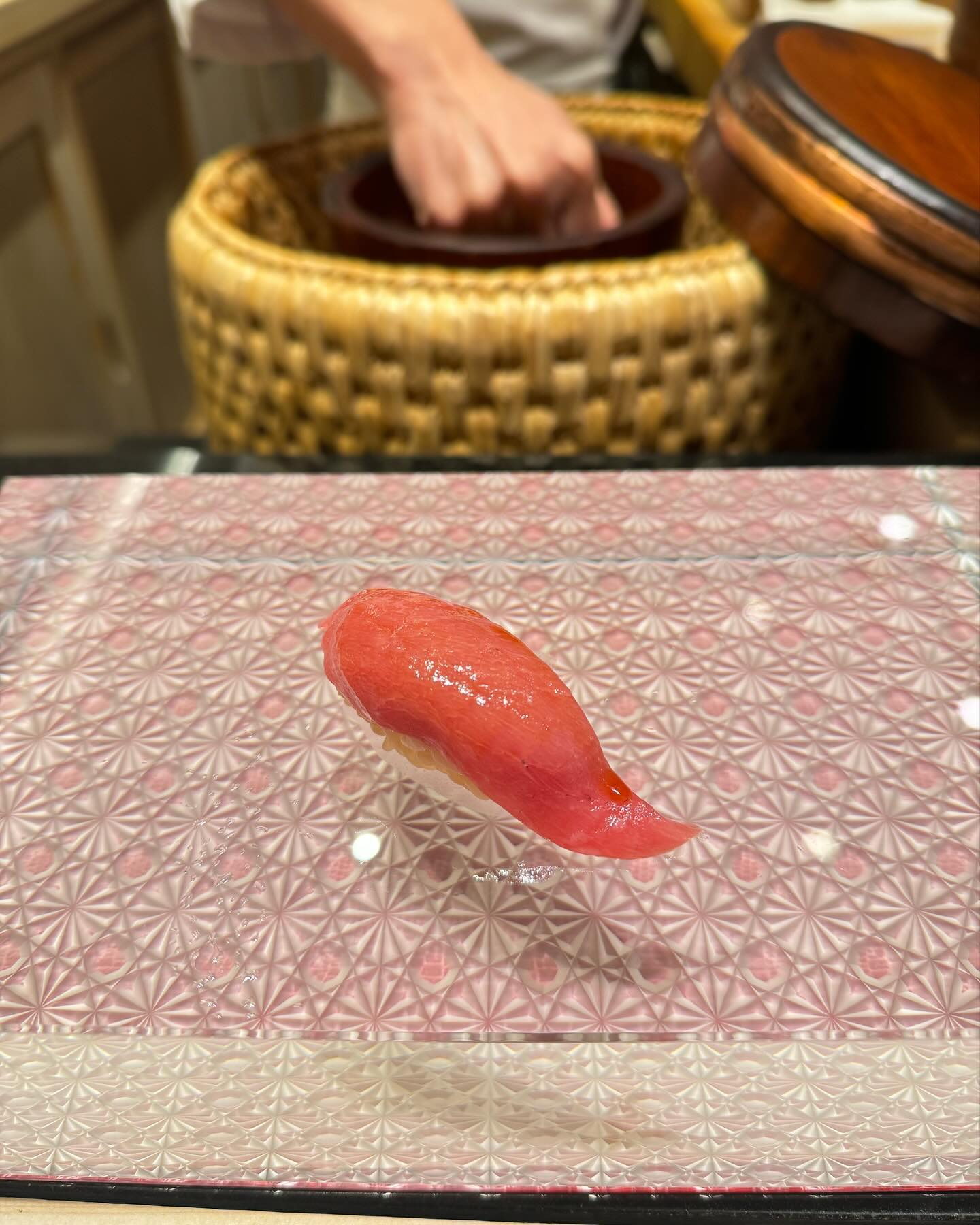 元WBC日本代表・西岡剛が鮨の名店「乃南」へ