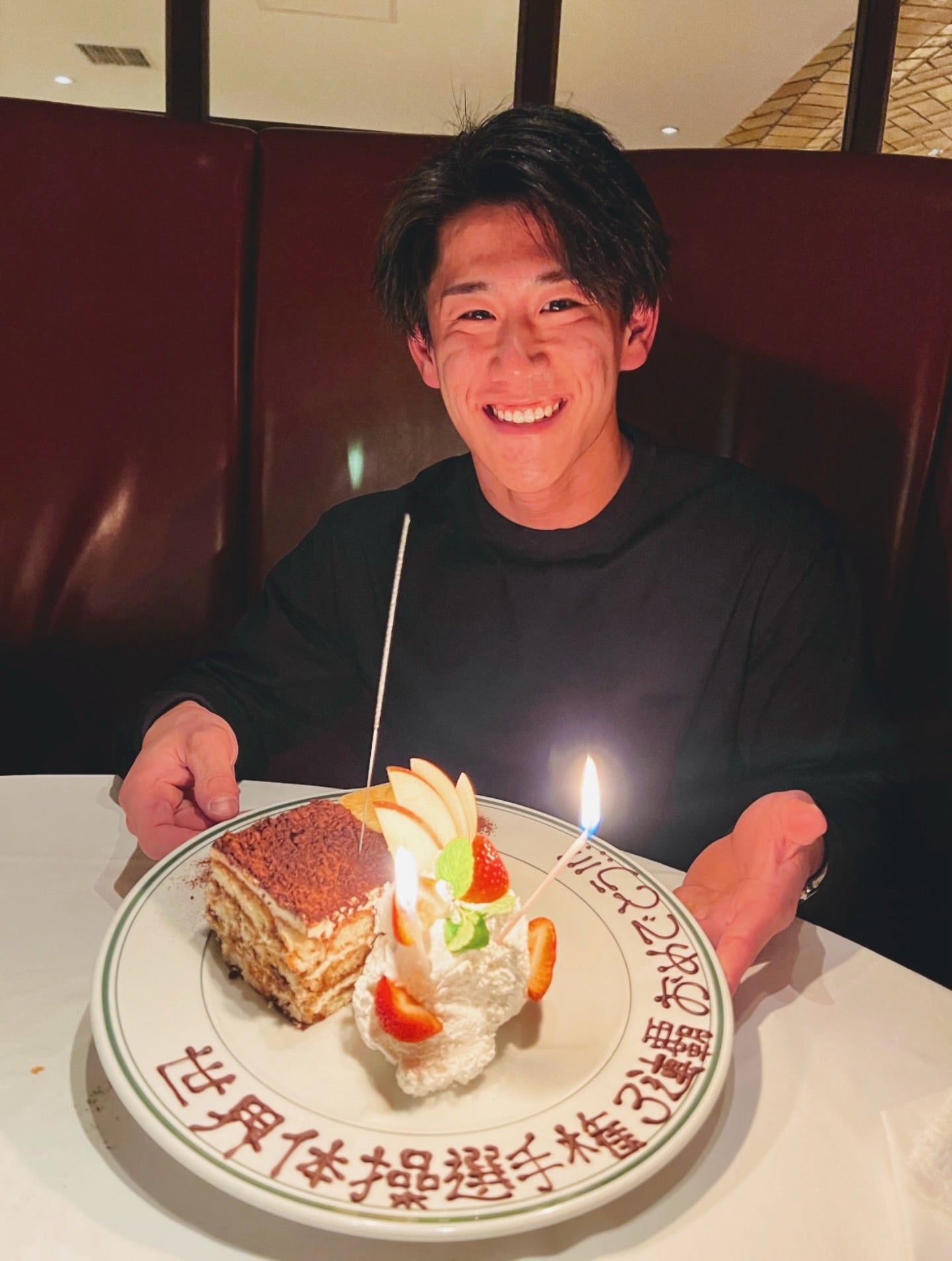 若き王者 最高の笑顔で今シーズン終了を報告