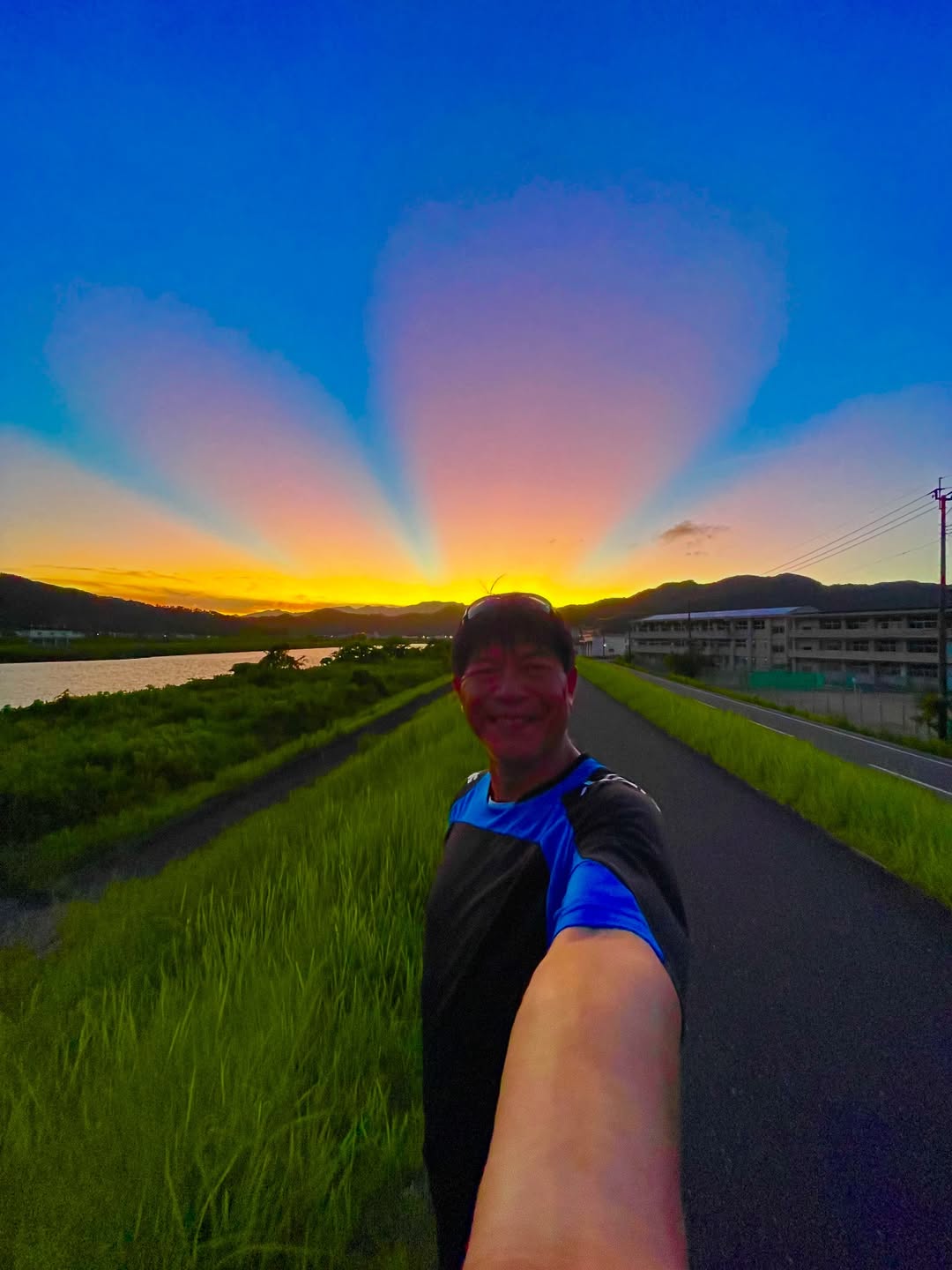 「なぜこうなるのかわからないけど、最近よく見るんだよね」元プロ野球選手・川崎憲次郎が見せた神々しい1枚とは？